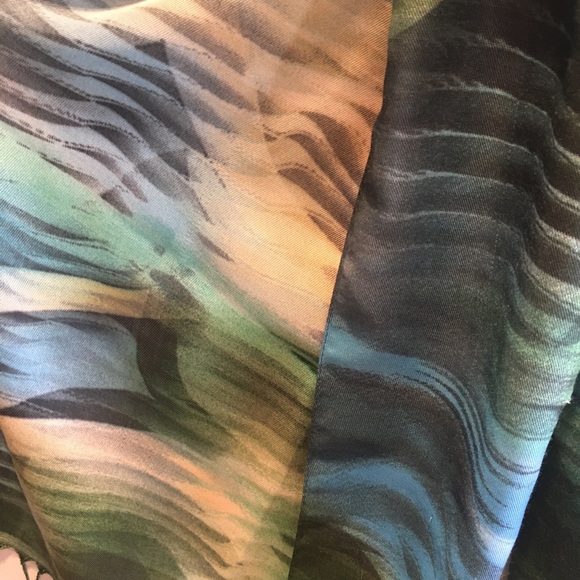 Scarf with abstract pattern in blues & green - Picture 9 of 10